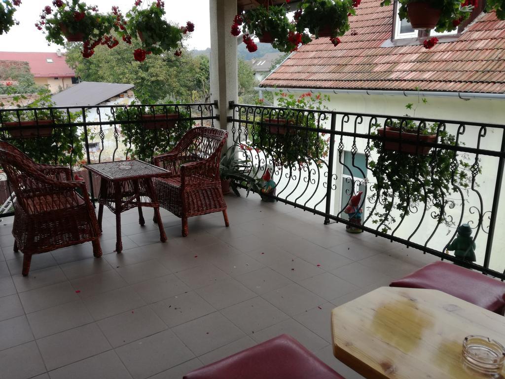 Vila Nely Rîşnov Екстериор снимка