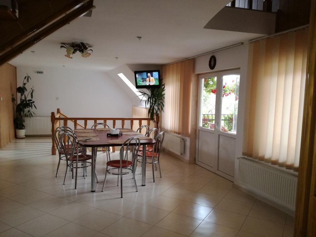 Vila Nely Rîşnov Екстериор снимка